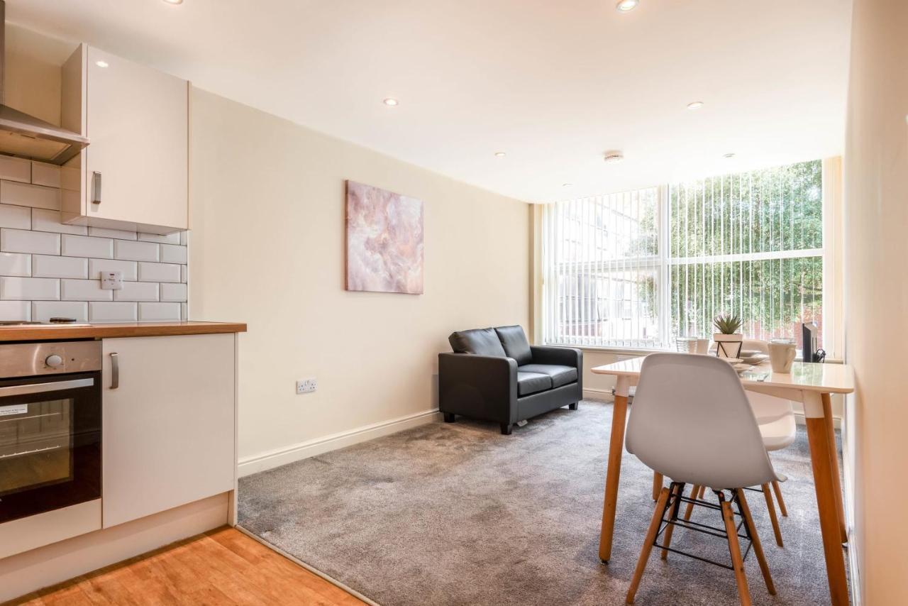 Bright 1 Bedroom Budget Flat In Central Pontefract Exterior foto