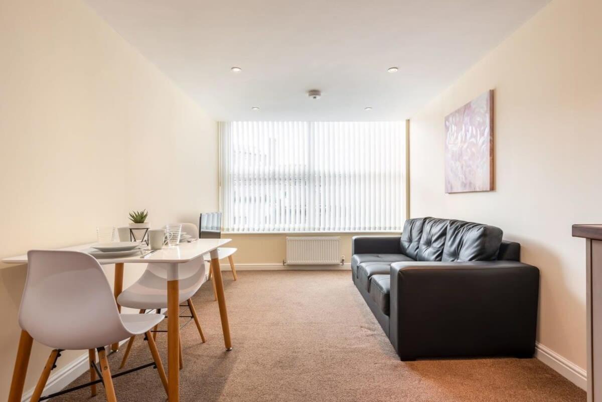 Bright 1 Bedroom Budget Flat In Central Pontefract Exterior foto